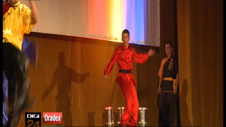 Sarbatoare in sporturile de contact. 25 de ani de Wu-Shu la Oradea  Imagine