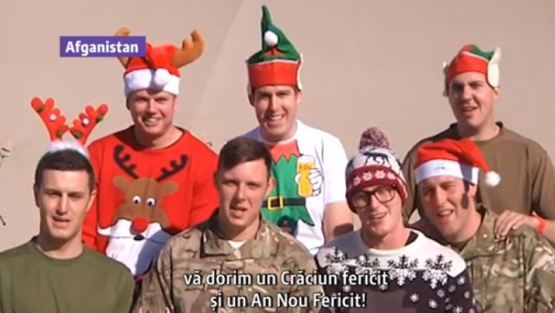 Sarbatori pe front. Mos Craciun a trecut si pe la militarii din Afganistan Imagine