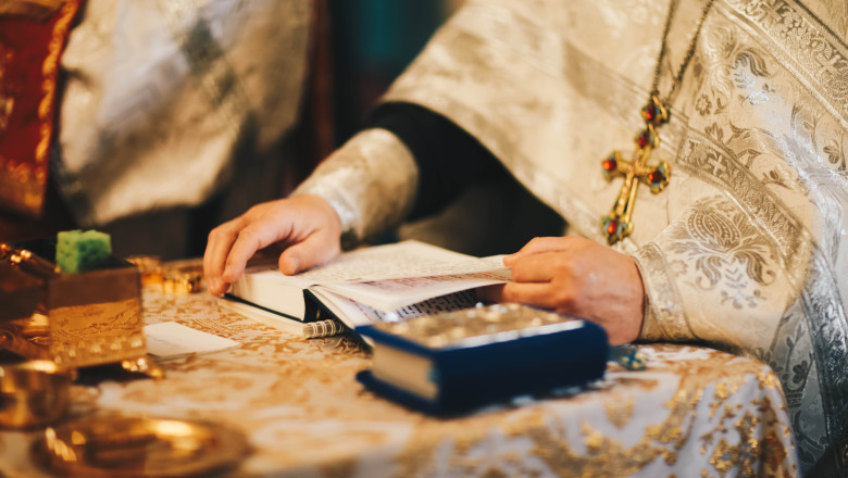 Sarbatori trecute cu cruce rosie in calendarul ortodox in luna decembrie 2024. Sunt patru praznice importante in ultima luna din an Imagine