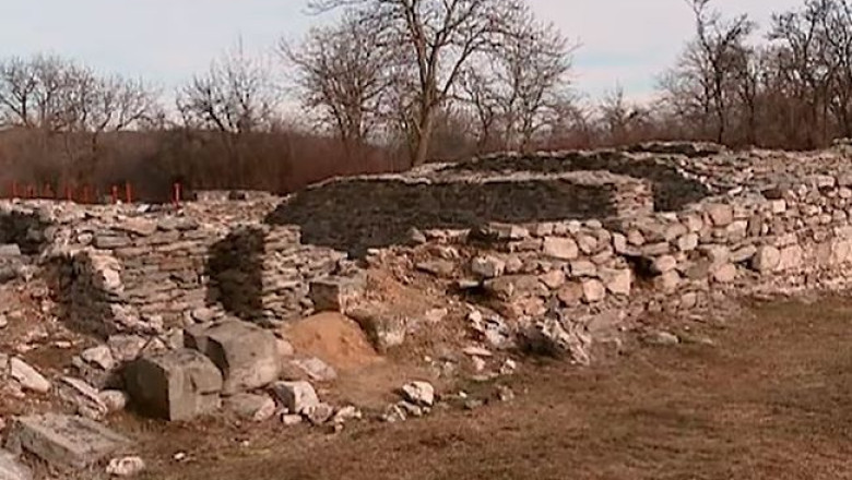 Sarmisegetusa Regia, redeschisa publicului. Cetatea dacica a fost inchisa timp de trei luni Imagine