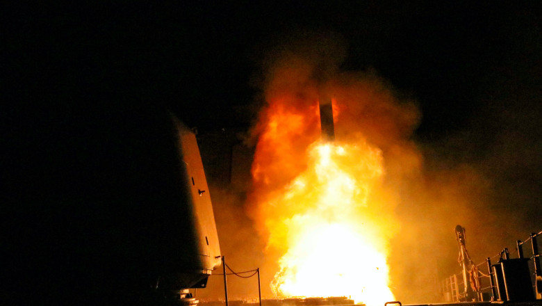 „Sarutul mortii” pentru rafinariile rusesti. Strategia lui Trump privind rachetele Tomahawk ii vizeaza si pe Putin, dar si Europa Imagine