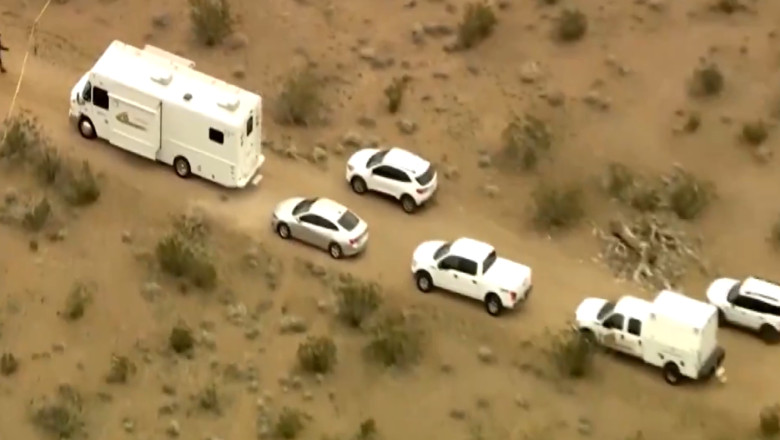 Sase cadavre ciuruite de gloante descoperite in desertul Mojave, intr-o scena care pare desprinsa din „No country for Old Men” Imagine