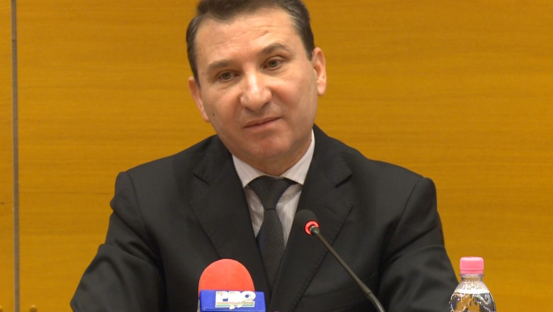 Scandal pe banii municipiului Bacau. Consilierii acuza municipalitatea ca aloca fonduri unor proiecte fara viitor Imagine