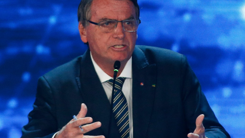 Scandal si schimburi de insulte la prima dezbatere Bolsonaro-Lula. Actualul presedinte brazilian recupereaza usor in sondaje Imagine