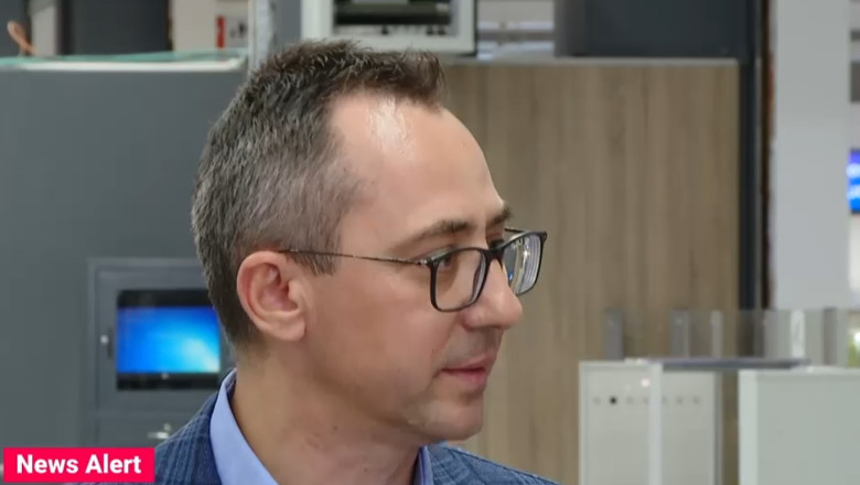 Scandalul caselor self checkout. Precizarile lantului de magazine: Peste 60% din clienti deja le foloseau. Nu disponibilizam pe nimeni Imagine