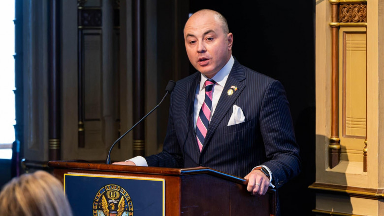 Scandalul Ciolacu-Muraru continua. Premierul spune ca l-ar fi retras din functie pe ambasadorul in SUA pentru "reactia emotionala" Imagine