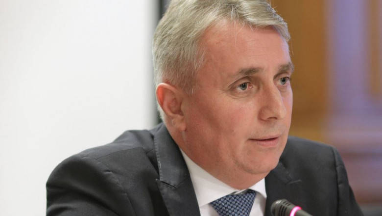 Scandalul doctoratului lui Bode. Cioroianu: Lucrarea ministrului nu a fost secretizata. Zilele urmatoare va fi la dispozitia publicului Imagine