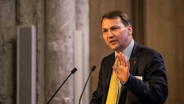 Scandalul interceptarilor din Polonia. Radoslaw Sikorski: Guvernul este sub atacul unui grup de criminalitate organizata. Cum comenteaza MAE rus Imagine