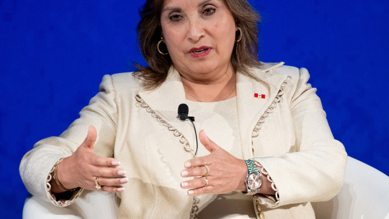 Scandalul „Rolexgate” din Peru continua. Val de demisii in guvern dupa ce presedinta tarii a fost acuzata de imbogatire ilicita Imagine