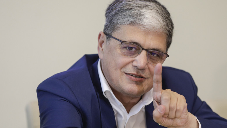 Scenariul lui Marcel Bolos pentru echilibrarea bugetului Romaniei: „O taxare a consumului sau a capitalului”. Ce masuri fiscale urmeaza Imagine