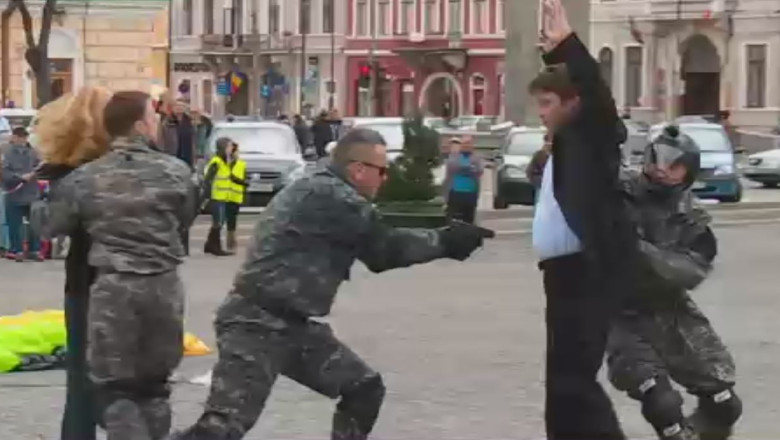 Scene de film de Ziua Politiei Romane Imagine