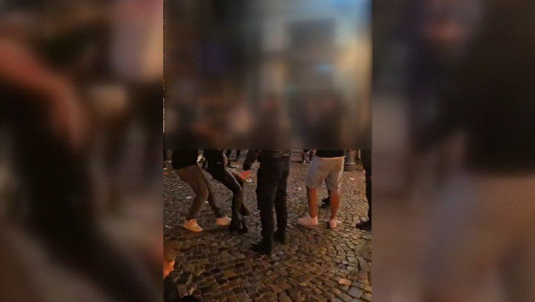 Scene socante in Centrul Vechi din Capitala: bodyguarzii unui local au snopit in bataie mai multi tineri. De la ce a pornit scandalul Imagine
