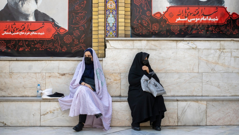 Schimbare in Iran: femeile fara val islamic pe strada nu vor mai fi pedepsite. Masura, la aproape trei ani de la decesul Mahsei Amini Imagine