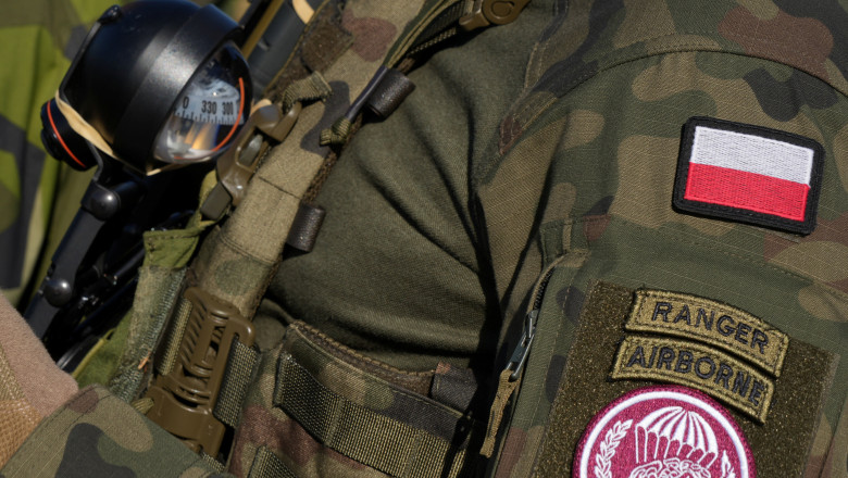 Schimbare la 180° in randul polonezilor. Singurii care mai sustin revenirea la armata obligatorie sunt cei de peste 70 de ani Imagine