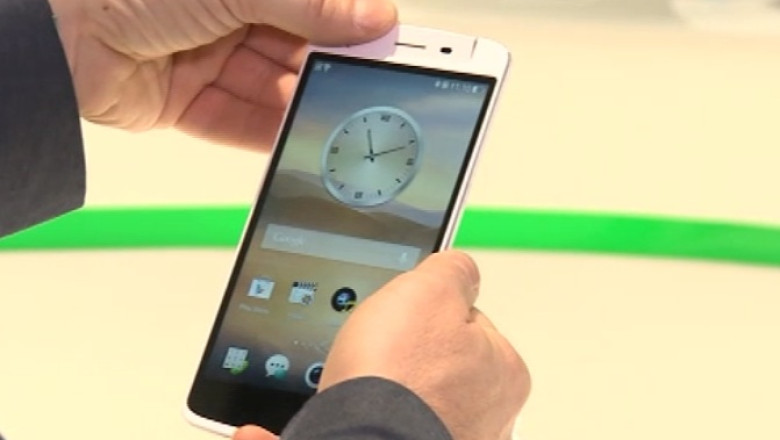 Schimbarea la fata a chinezilor. Producatorii de telefoane incearca sa cucereasca piata cu modele originale Imagine