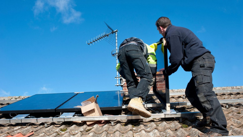 Schimbari importante in programul pentru fotovoltaice. Tanczos Barna: Reducem birocratia, va functiona pe modelul Rabla electrocasnice Imagine