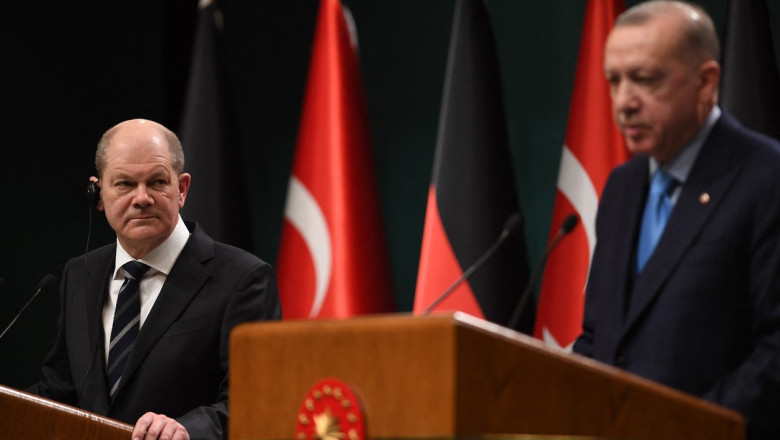 Scholz intervine in conflictul Turcia-Grecia si il avertizeaza pe Erdogan ca e "inacceptabil" ce face Imagine