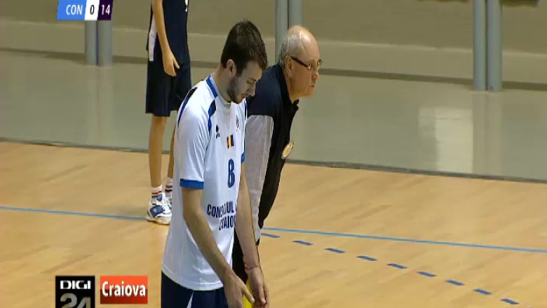 SCM „U” Craiova, victorie cu 3-0 in fata campionilor   Imagine