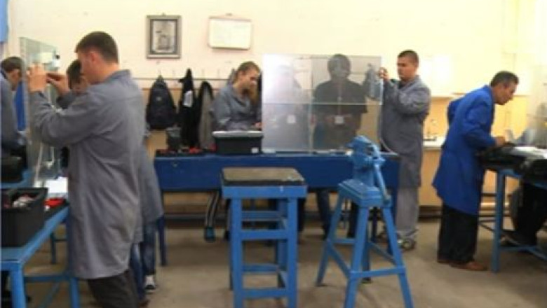 Scolile profesionale, la mare cautare. Numarul celor care au optat pentru invatamantul profesional, de trei ori mai mare fata de anul trecut Imagine