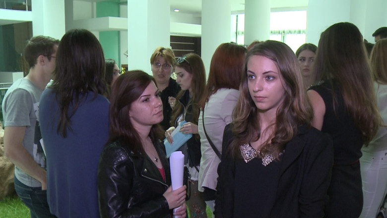 Se cauta animatori pentru carnaval  Imagine