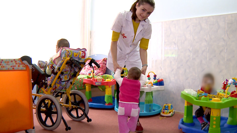 Se cauta voluntari la Iasi. 78 de copii cu boli grave au nevoie de atentie si afectiune Imagine