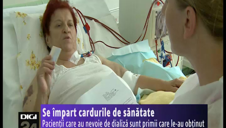 Se impart cardurile de sanatate. Primii le-au primit pacientii care au nevoie de dializa Imagine