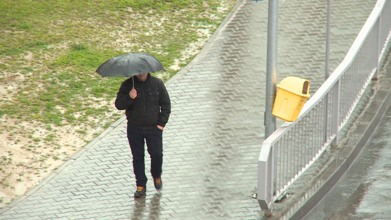 Se intorc ploile. Meteorologii au emis o informare de vreme rea Imagine