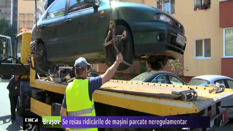 Se reiau ridicarile de masini parcate neregulamentar Imagine