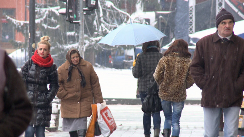 Se strica vremea. Meterologii anunta precipitatii si intensificari de vant pana duminica dimineata Imagine