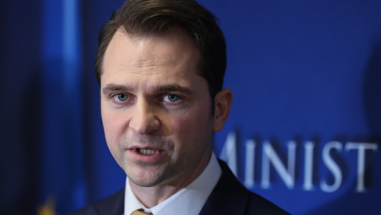 Sebastian Burduja, despre pretul energiei de la 1 iulie: „Panica indusa nu face bine nimanui. Recomand prudenta” Imagine