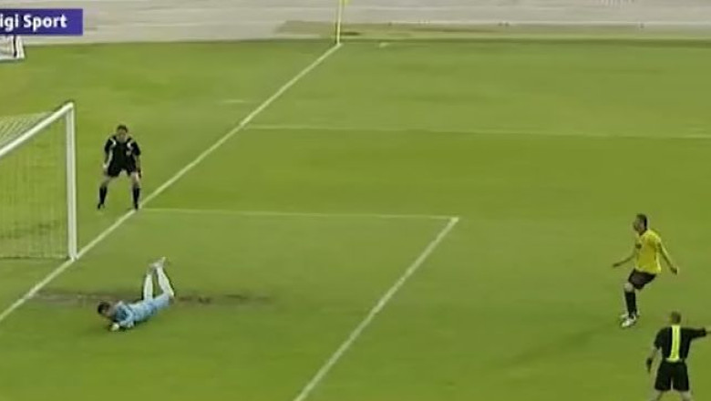 Sebastian Coltescu va arbitra Astra - ACS Poli Timisoara Imagine