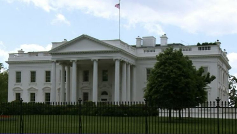 Secret Service ar putea verifica turistii inainte de intrarea in zonele publice din fata Casei Albe Imagine