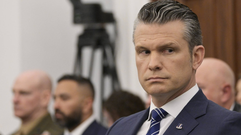 Secretarul de Razboi, Pete Hegseth, a convocat o reuniune urgenta si neobisnuita a sute de generali si amirali din intreaga lume Imagine