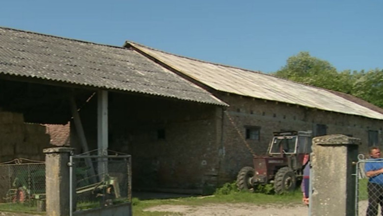 Sectii de votare in sufragerie, in fostul C.A.P. si in magazine abandonate Imagine