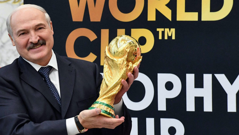 Sedinta halucinanta. Lukasenko l-a convocat pe ministrul sportului sa-l intrebe de ce Belarus nu este la Campionatul Mondial din Qatar Imagine