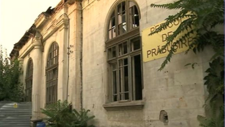Sediul fostului consulat italian din Galati este la un pas de prabusire Imagine