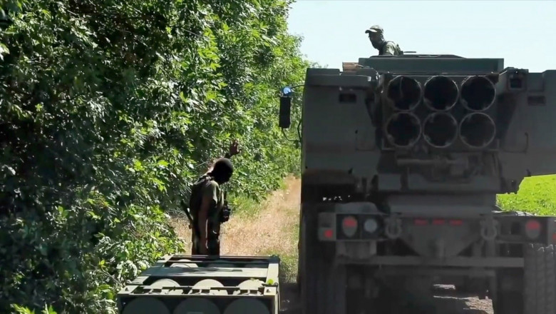 Sefa Amnesty International pentru Ucraina a demisionat, dupa raportul care-i acuza pe militarii Kievului ca pun civilii in pericol Imagine