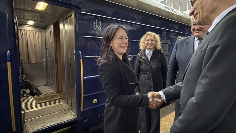 Sefa diplomatiei germane a mers in vizita de ramas-bun la Kiev: „Este absolut crucial sa aratam ca suntem alaturi de Ucraina” Imagine