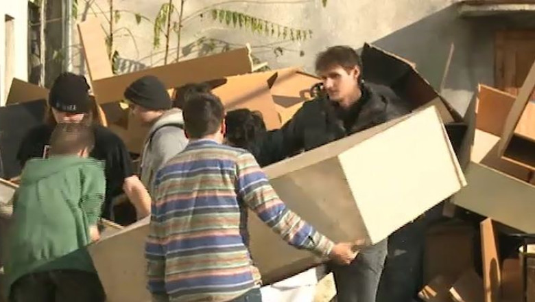 Sefi de santier, elevii si profesorii de la Liceul de Arte Plastice din Timisoara Imagine