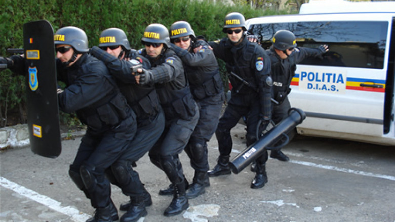 Seful Biroului Urmariri de la IPJ Constanta, retinut pentru dare de mita Imagine