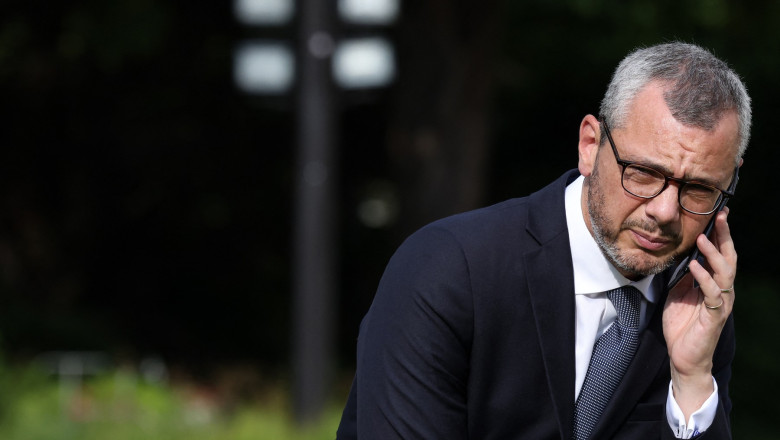 Seful de cabinet al lui Macron paraseste palatul Elysee pentru un post in sistemul bancar Imagine