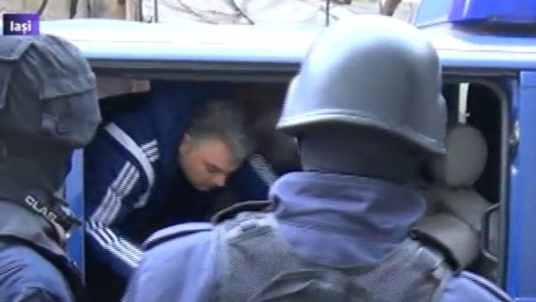 Seful mascatilor din IPJ Iasi, dus la DIICOT de jandarmi Imagine