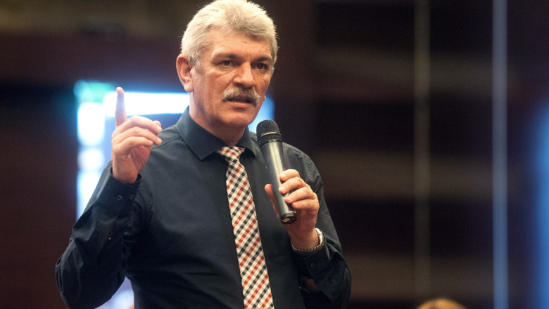 Seful STS: Daca as avea o putere perversa, as distruge tot mediul electronic tuturor alesilor nostri Imagine