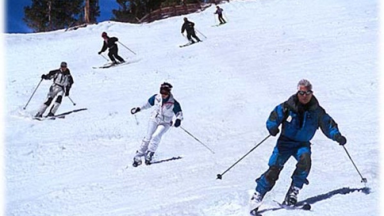 Serbarile Estivale ale Zapezii. La Balea Lac s-a schiat in plina vara  Imagine