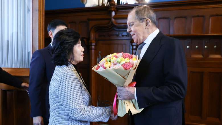 Serghei Lavrov a ajuns in Coreea de Nord. Discutii cu Choe Son-hui in contextul cooperarii militare dintre Moscova si Phenian Imagine