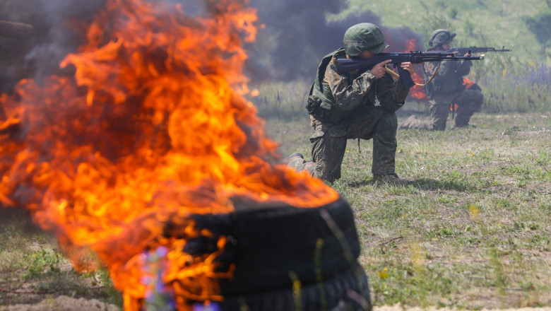 Serviciile secrete lituaniene: 30.000 de soldati vor participa la exercitiile militare Zapad-2025 din Rusia si Belarus Imagine