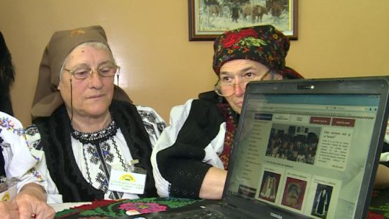 Sezatoare moderna. Femeile din Dezmir tes costume populare si stergare si le vand pe internet Imagine