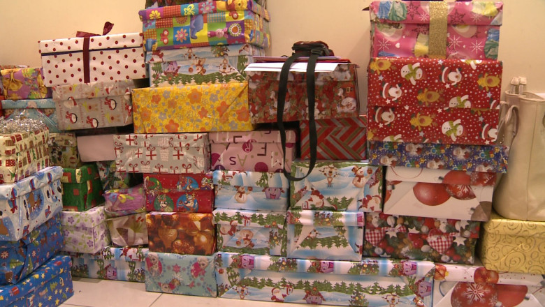 ShoeBox aduce zambete copiilor nevoiasi Imagine