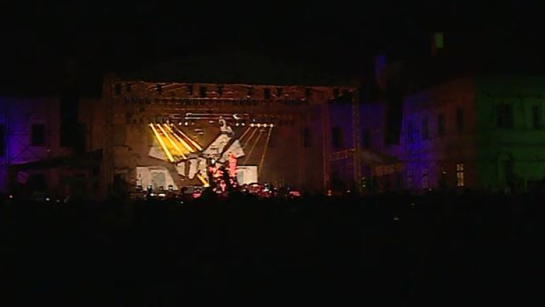 Show electrizant la castel Imagine