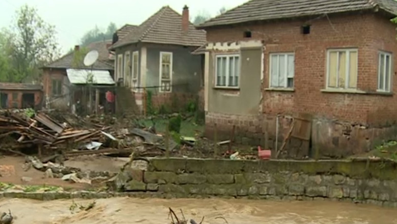 Si Bulgaria se confrunta cu inundatii Imagine